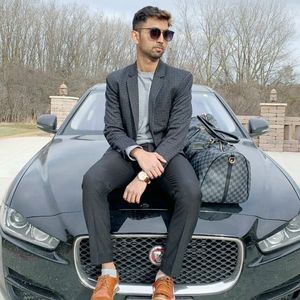 Meet your Posher, Jay